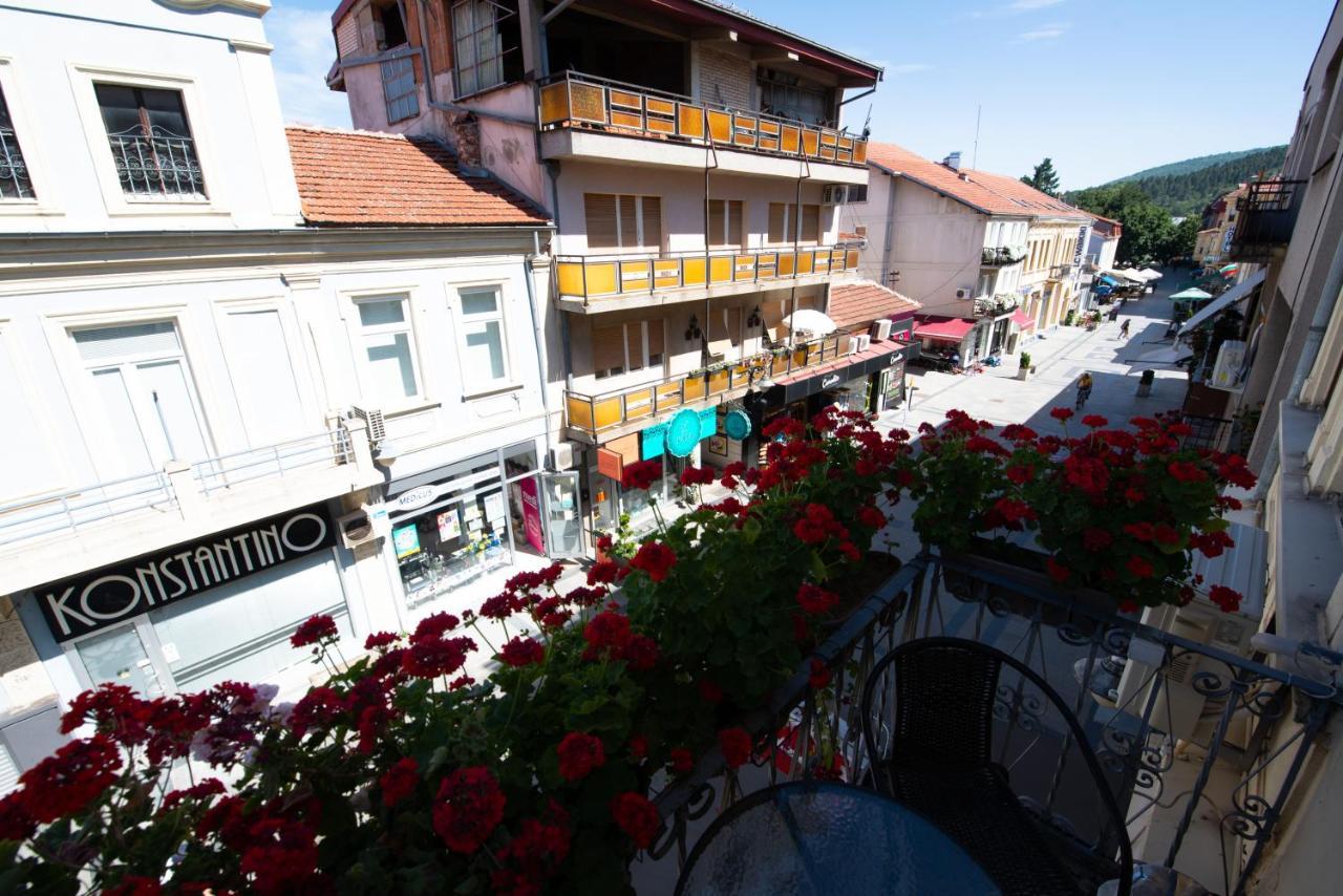 Stone Bridge Apartments Bitola Exterior foto